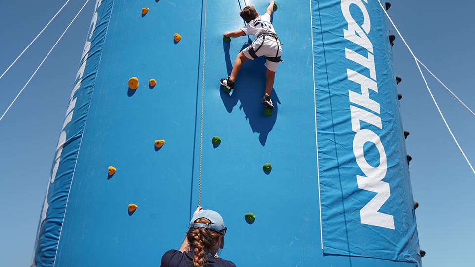 Mur d'escalade by Decathlon